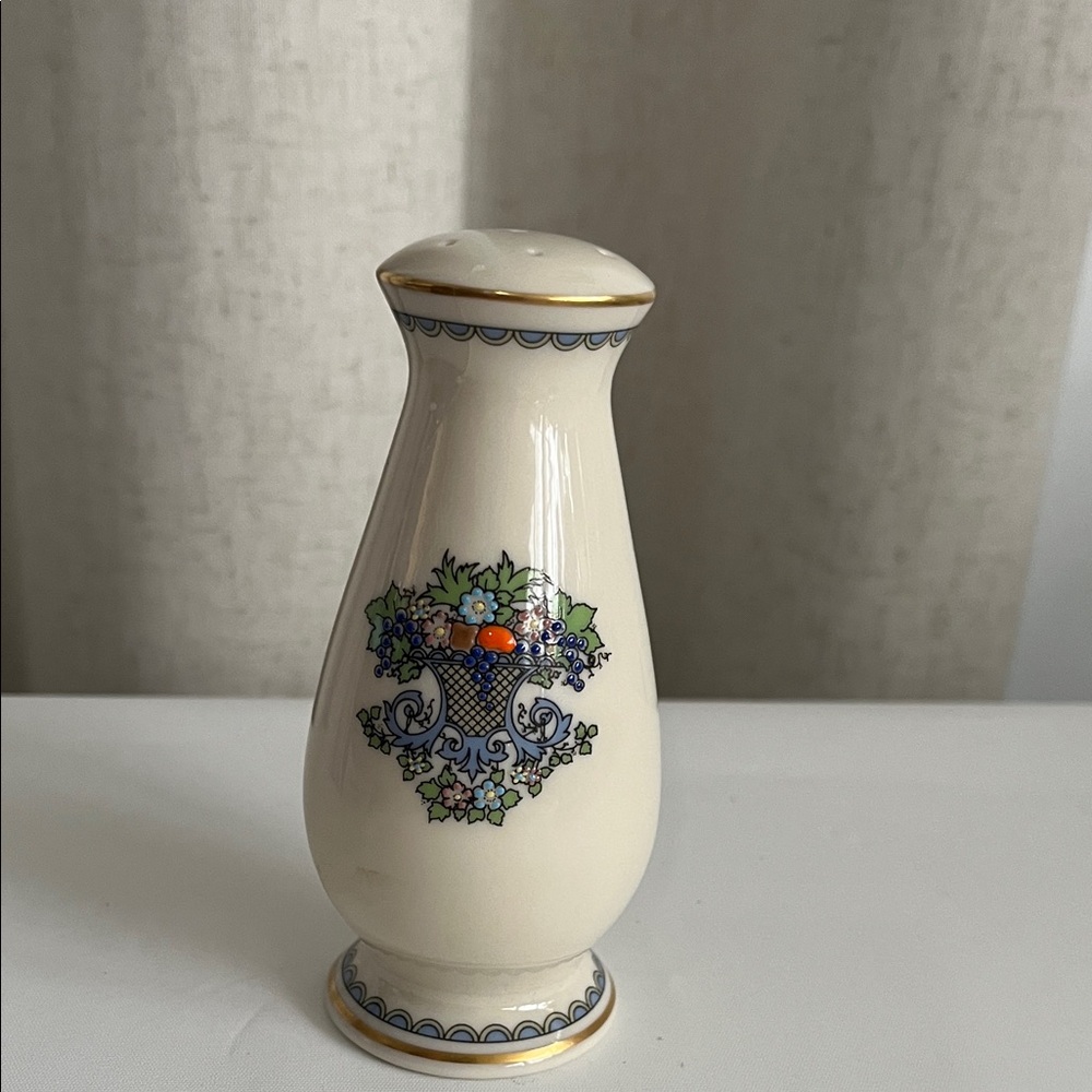 Autumn fine China by Lenox Salt Shakers 4.5" H 2”W
